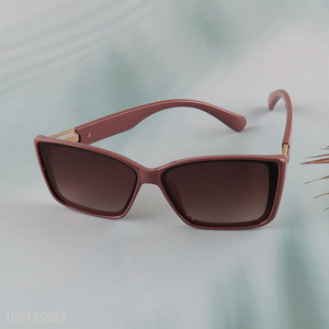 Yiwu market fashion sunglasses polarized sunglasses for men women