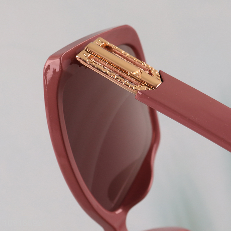 Yiwu market fashion sunglasses polarized sunglasses for men women