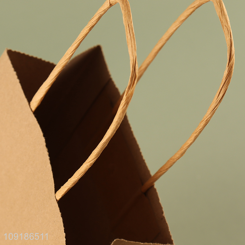 Good Quality Kraft Paper Gift Bag with Handles for Birthday Party Favors