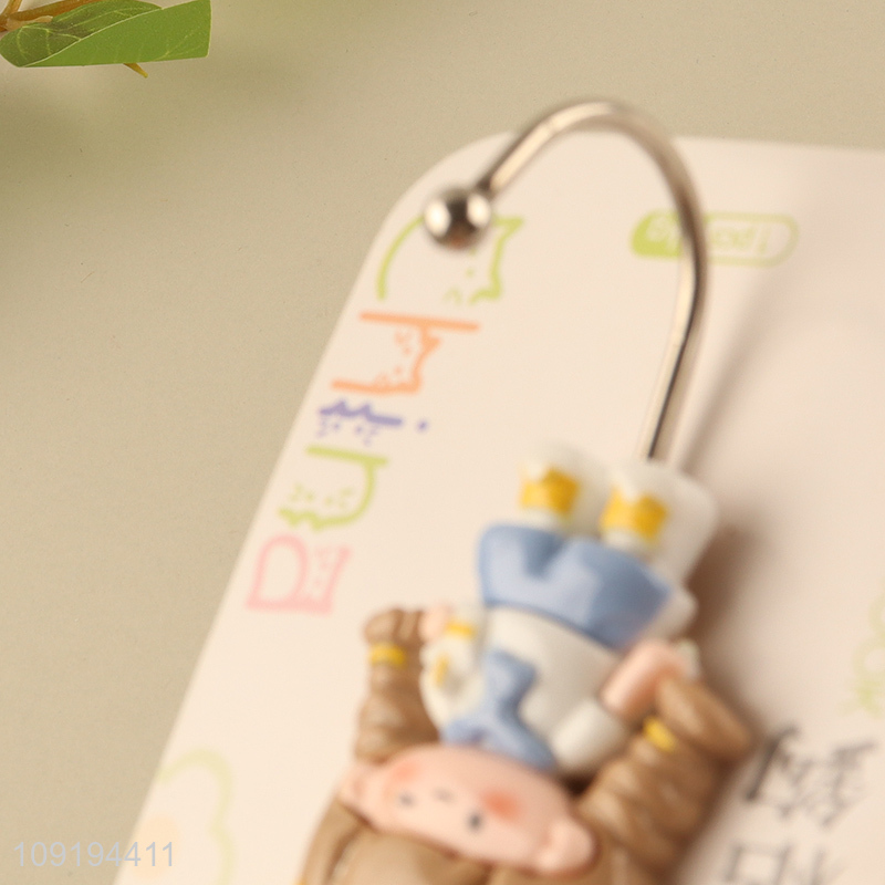 Factory Supply 1PC Cute Hooks Self Adhesive Hooks Stick On Wall Hooks