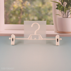 Factory Price Plastic Pant Hanger Non-Slip Space Saving Skirt Hanger