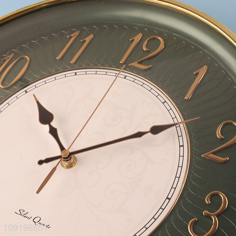 High Quality Round Wall Clock Battery Operated Analog Wall Clock