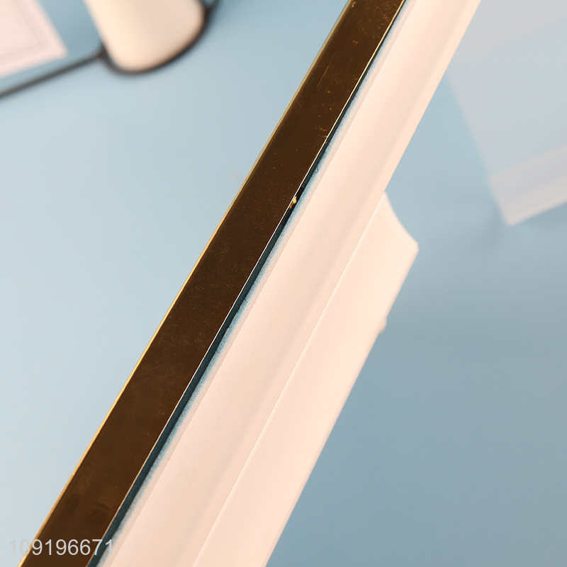 China Imports Square Quartz Battery Operated Plastic Wall Clock