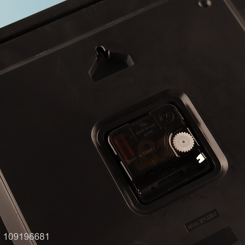 Factory Supply Square Battery Operated Wall Clock for Home Office