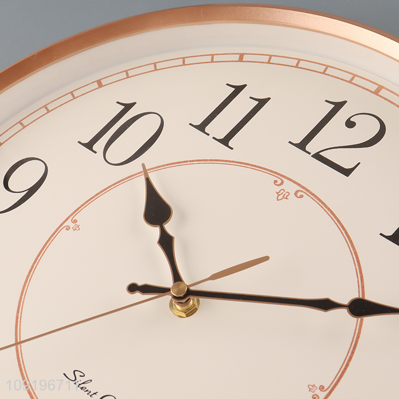 New Arrival Round Battery Operated Silent Plastic Wall Clock