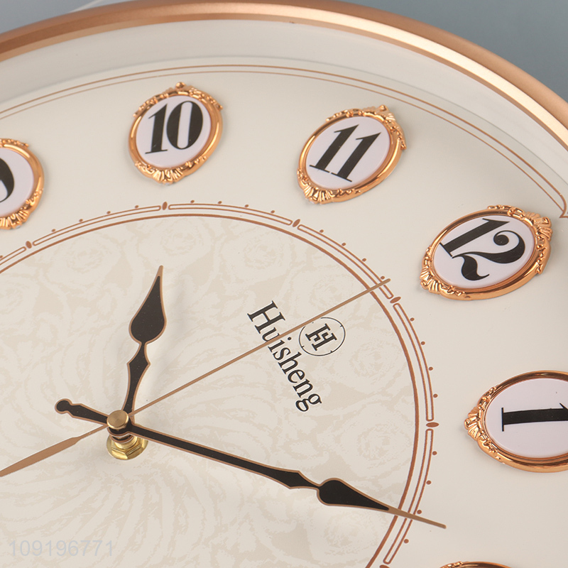 Factory Supply Round Quartz Battery Operated Plastic Wall Clock