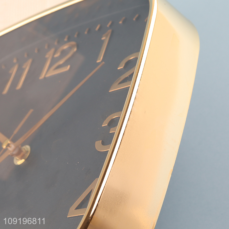 Hot Selling Square Battery Operated Silent Plastic Wall Clock