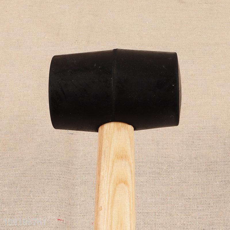 Hot products wooden handle heavy duty shockproof rubber hammer for sale