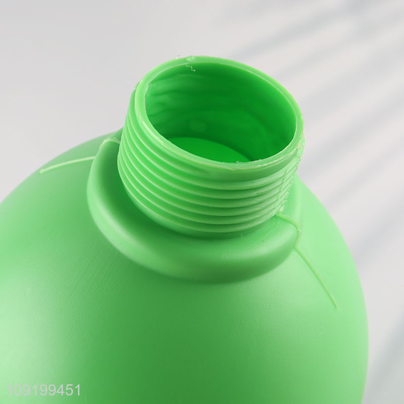 China Wholesale Empty Plastic Spray Bottle Hand-Held Watering Can