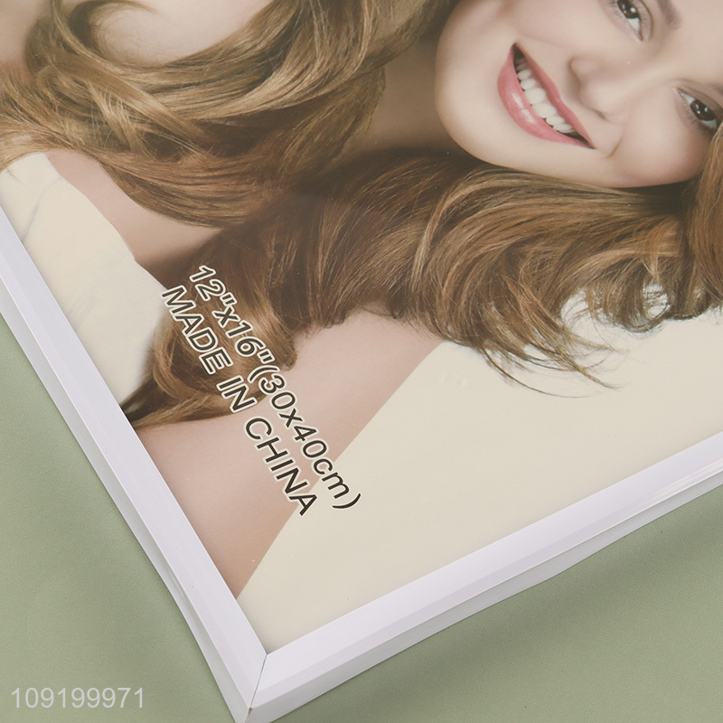 Good Quality 12X16 Inch Picture Frame Wall Hanging Plastic Photo Frame