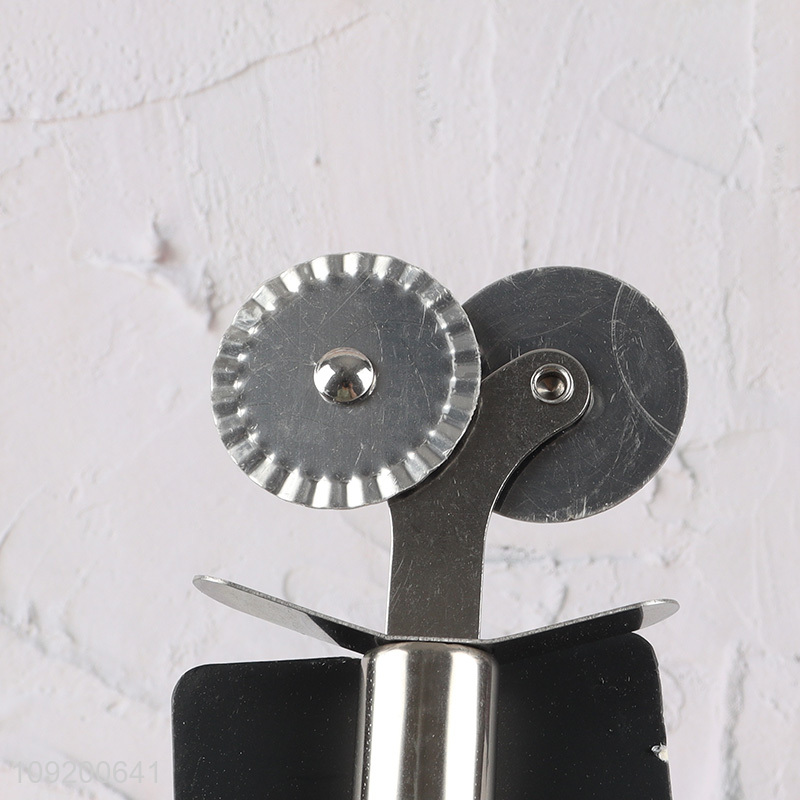 Good quality double wheel kitchen gadget pizza cutter pizza wheel