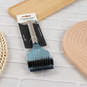 Good price kitchen gadget stainless steel noodles cutter for sale