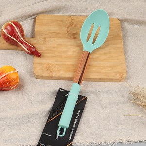 Popular products nylon kitchen utensil slotted ladle for household