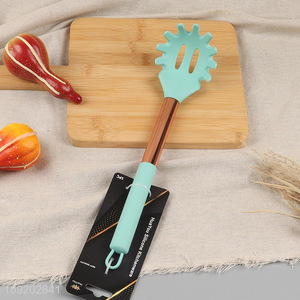 Factory price home kitchen nylon kitchen utensil spaghetti spatula for sale