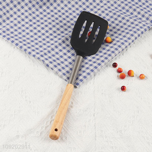 Top quality non-stick kitchen utensil slotted spatula with wooden handle