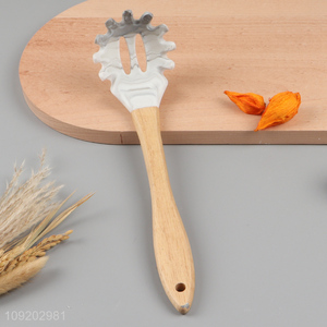 Latest products silicone kitchen utensil spaghetti spatula with wooden handle