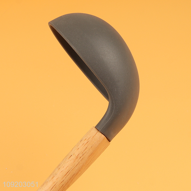 Factory direct sale kitchen utensil long handle soup ladle wholesale