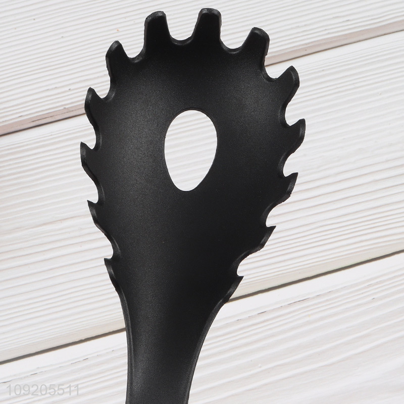 Popular products long handle kitchen utensil spaghetti spatula for sale