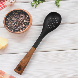 Hot selling kitchen utensil slotted ladle for home restaurant