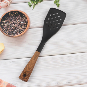 China supplier non-stick kitchen utensil cooking slotted spatula