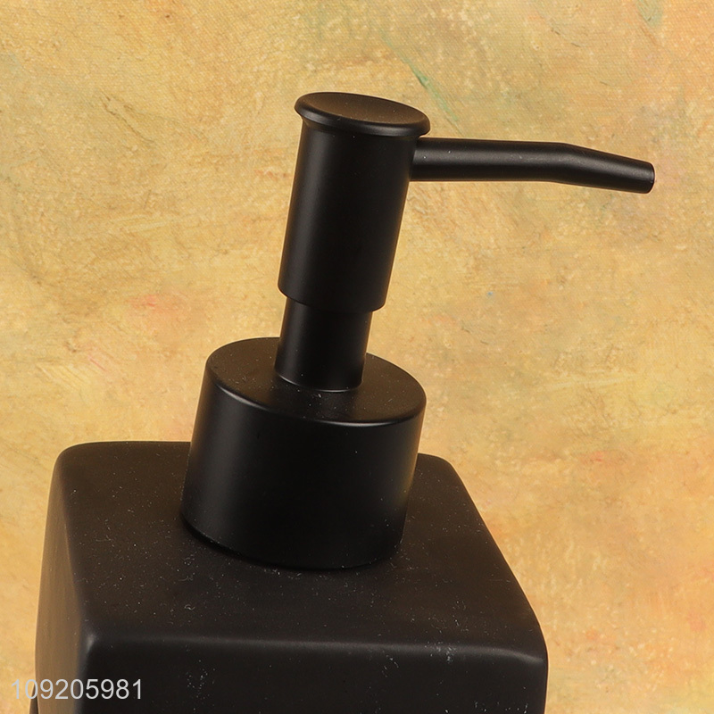 China factory black bathroom accessories liquid soap dispenser for sale