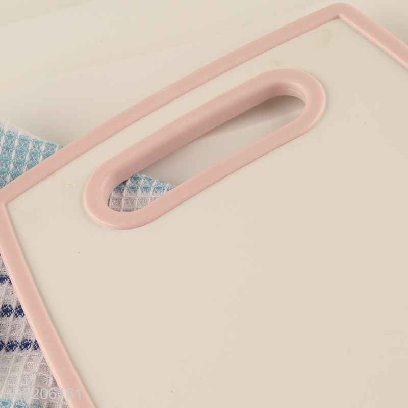 High Quality Food Grade Plastic Fruit Cutting Board with Handle