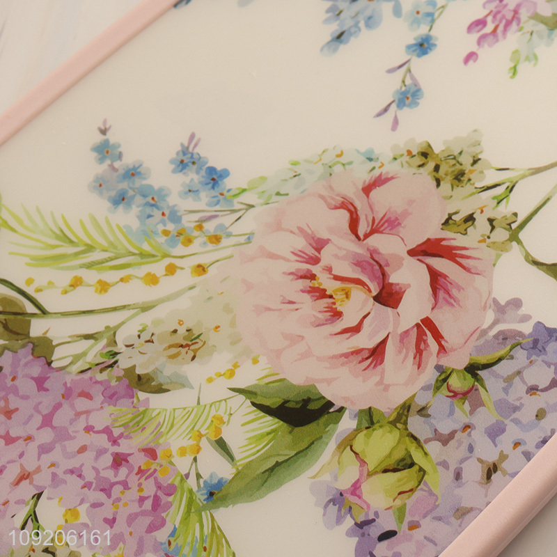 High Quality Food Grade Plastic Fruit Cutting Board with Handle