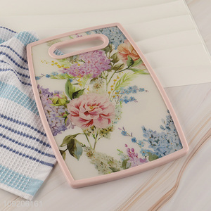 High Quality Food Grade Plastic Fruit Cutting Board with Handle