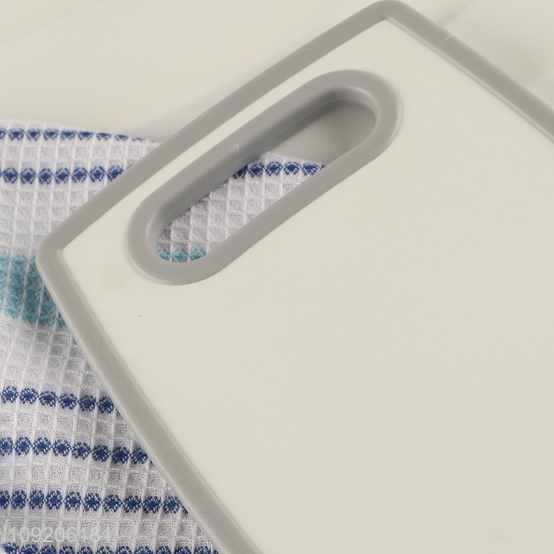 China Imports Custom Logo Flexible Plastic Cutting Board for Kitchen