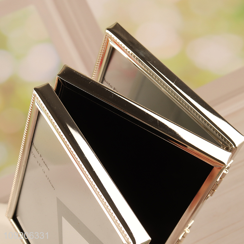Factory Price Hinged Triple Metal Photo Frames Metal Picture Frame