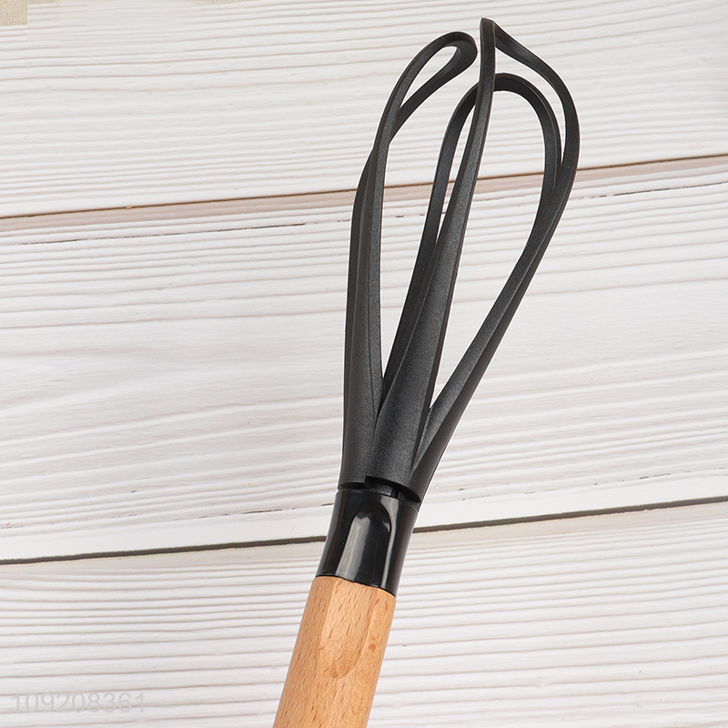 China factory kitchen gadget manual egg whisk egg beater for sale