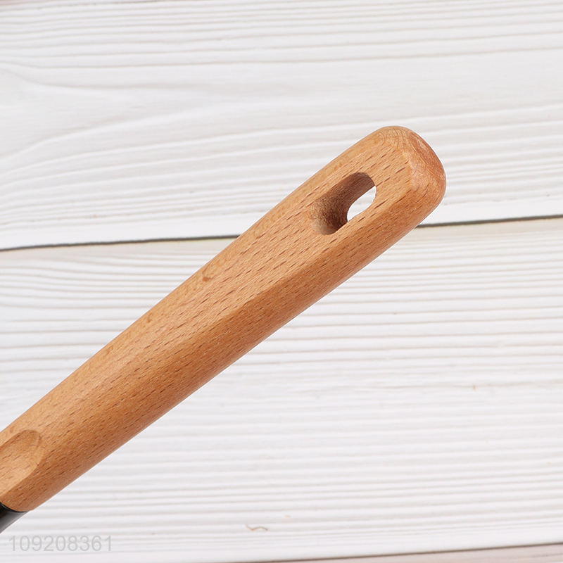 China factory kitchen gadget manual egg whisk egg beater for sale