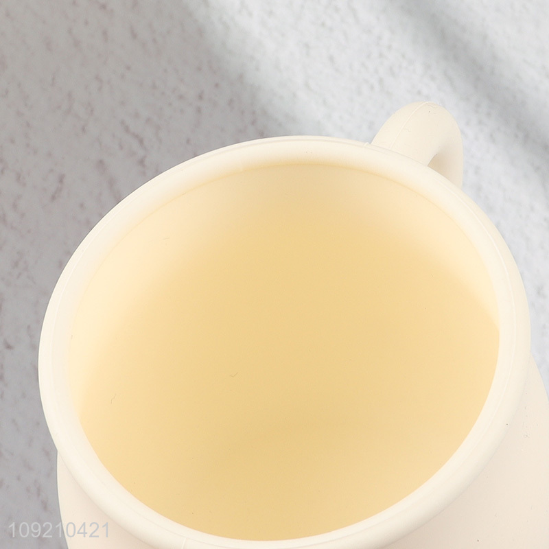 Hot selling cute silicone water cup straw cup with handle&lid