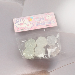 Online wholesale mini <em>cat</em> paw shape tpr squeeze toys vent toys