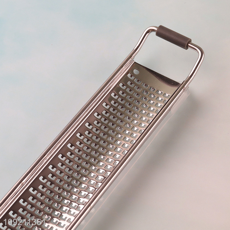 Hot Selling Stainless Steel Curved Cheese Garlic Grater Kitchen Gadgets