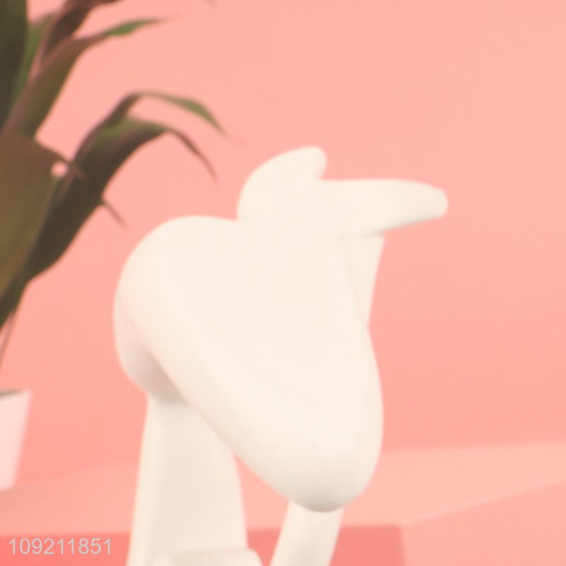 China products white thinker figure statue home decor desktop decor