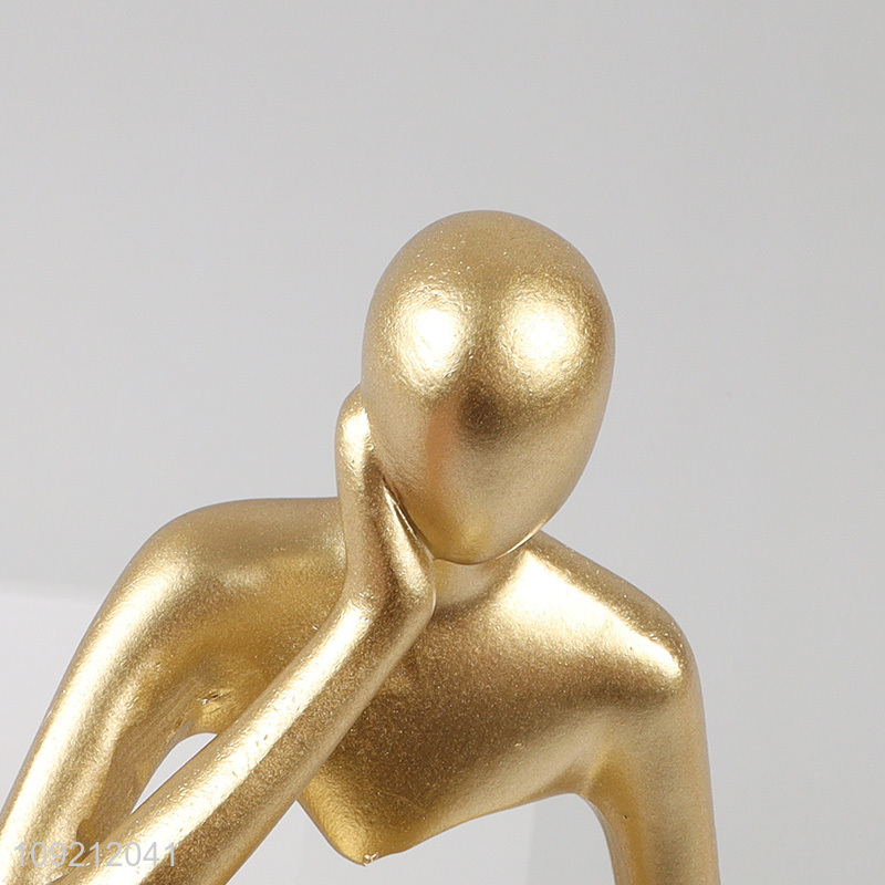 Yiwu market golden reading thinker figure statue for home decor