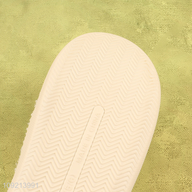 Online wholesale cartoon bear women home slippers polyester slippers for winter