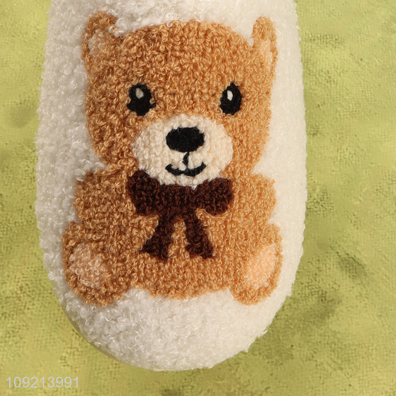 Online wholesale cartoon bear women home slippers polyester slippers for winter