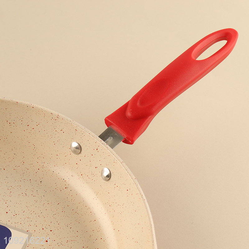 Popular products round 26cm kitchen cookware frying pan with pp handle