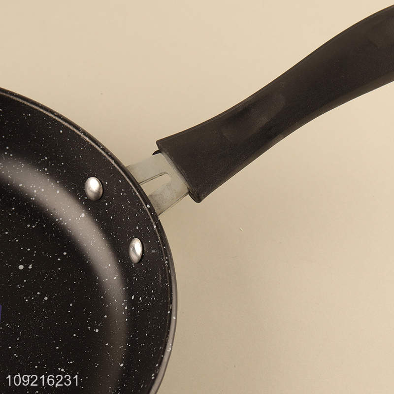 China factory multicolor non-stick kitchen cookware frying pan for sale