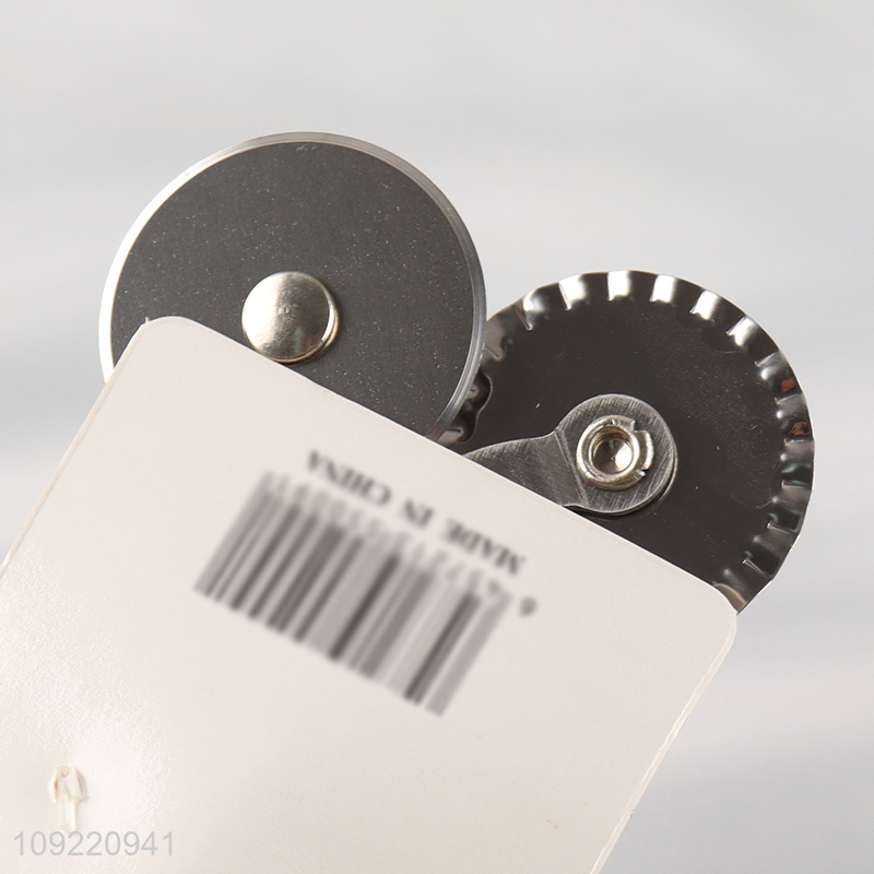 Popular products double-wheel stainless steel pizza wheel pizza cutter with wooden handle