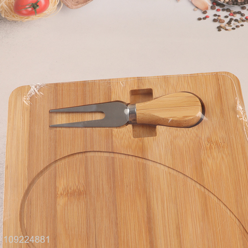 Good Quality Bamboo Cheese Board And Cheese Knife Set for Baby Shower