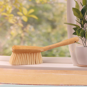 Good Quality Soft Bristles Bed Cleaning Brush with Wooden Handle