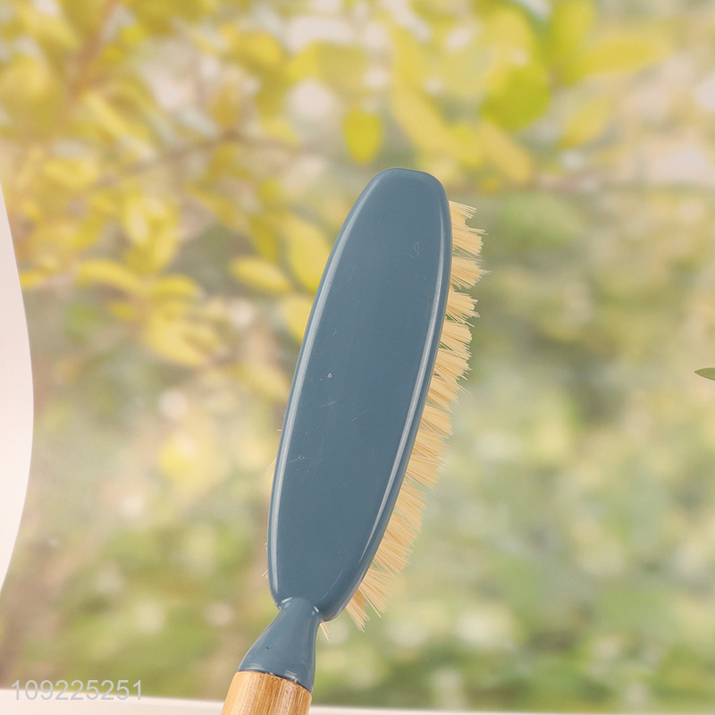 Factory Supply Bed Cleaning Brush Dusting Brush with Wooden Handle