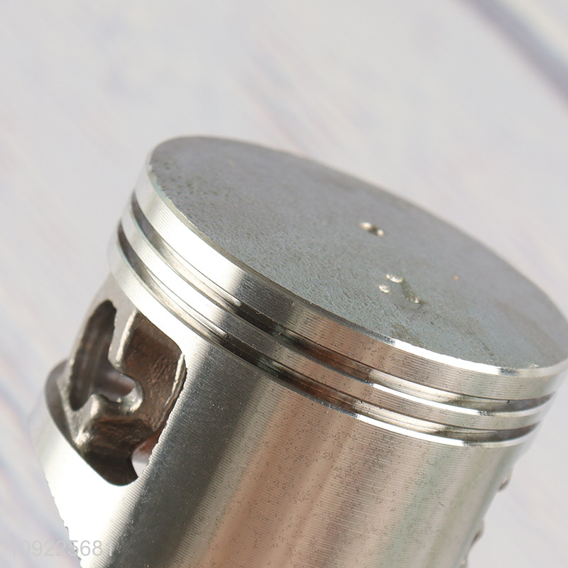 China supplier professional gasoline chainsaw replacement parts engine part