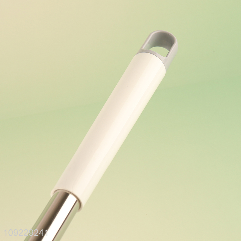 Yiwu market long handle bathroom accessories cleaning tool toilet brush
