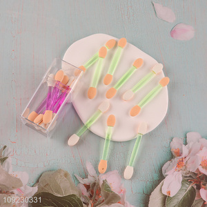 Yiwu market double-headed portable disposable eye shadow stick for sale