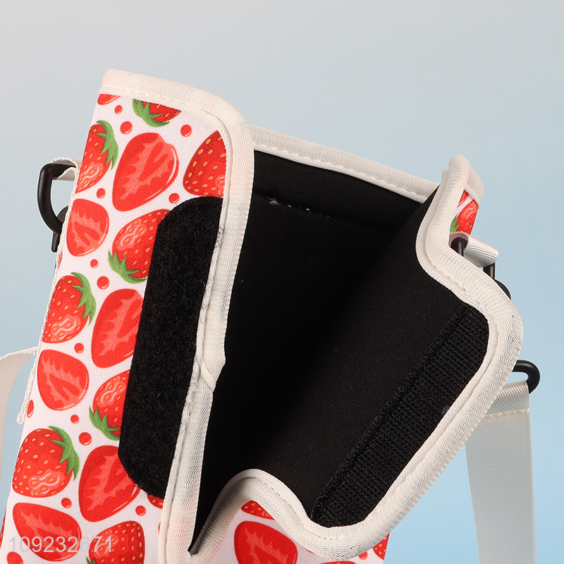 Online Wholesale Neoprene Water Bottle Carrier Bag with Adjustable Strap