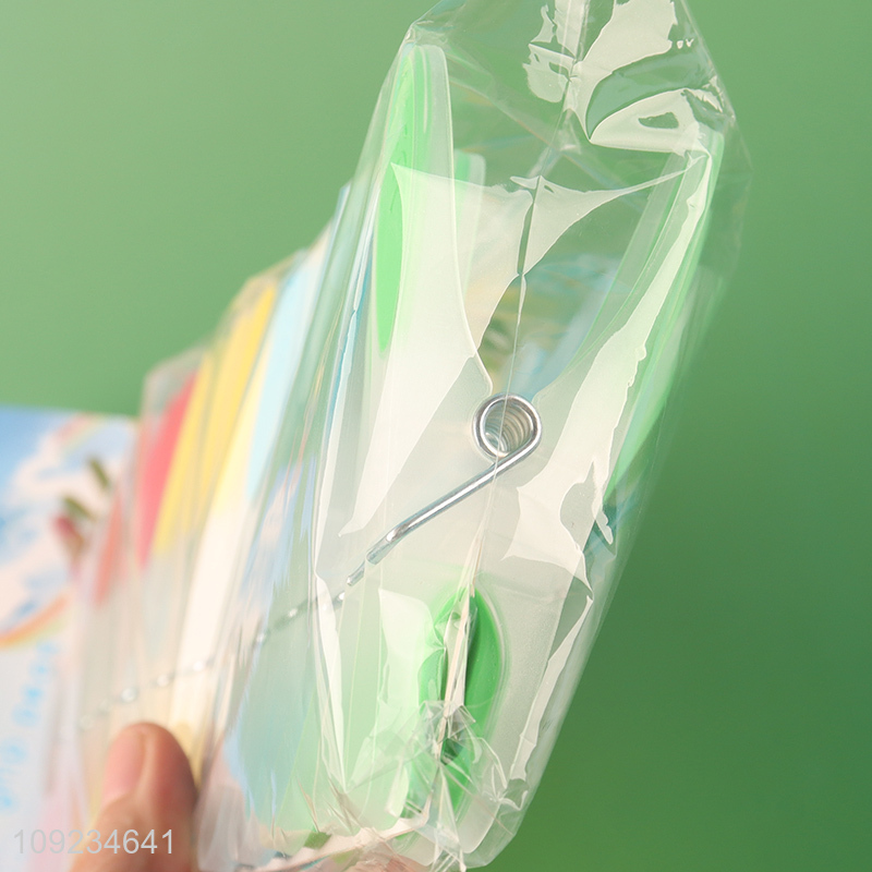 Yiwu market household plastic clothes pegs clothes clips set for sale